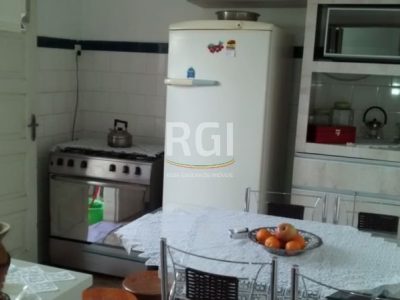 Apartamento à venda com 75m², 2 quartos no bairro Floresta em Porto Alegre - Foto 9