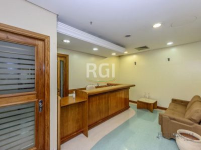 Conjunto/Sala à venda com 363m², 8 vagas no bairro Rio Branco em Porto Alegre - Foto 2