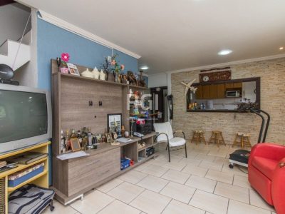 Casa à venda com 396m², 5 quartos, 2 suítes, 5 vagas no bairro Santo Antônio em Porto Alegre - Foto 16