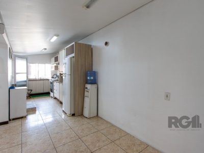 Casa à venda com 215m², 3 quartos, 3 vagas no bairro Jardim Carvalho em Porto Alegre - Foto 30