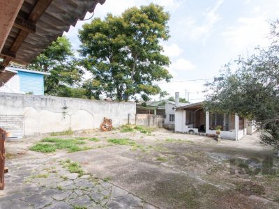 Casa à venda com 215m², 3 quartos, 3 vagas no bairro Jardim Carvalho em Porto Alegre - Foto 43