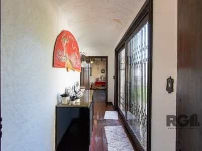 Casa à venda com 580m², 3 quartos, 1 suíte, 3 vagas no bairro Santa Tereza em Porto Alegre - Foto 32