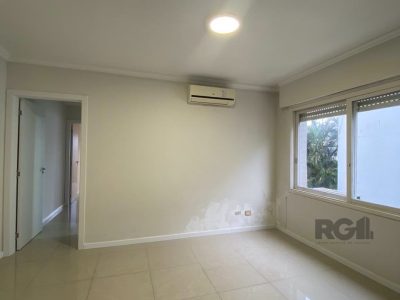 Apartamento à venda com 61m², 2 quartos, 1 vaga no bairro Rio Branco em Porto Alegre - Foto 5