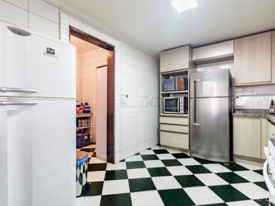 Casa à venda com 574m², 3 quartos, 2 suítes, 8 vagas no bairro Jardim Planalto em Porto Alegre - Foto 15