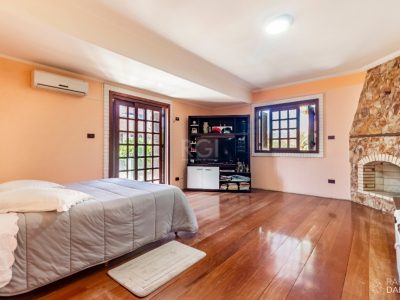 Casa à venda com 574m², 3 quartos, 2 suítes, 8 vagas no bairro Jardim Planalto em Porto Alegre - Foto 23