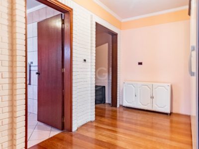 Casa à venda com 574m², 3 quartos, 2 suítes, 8 vagas no bairro Jardim Planalto em Porto Alegre - Foto 24