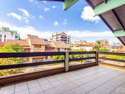 Casa à venda com 574m², 3 quartos, 2 suítes, 8 vagas no bairro Jardim Planalto em Porto Alegre - Foto 30