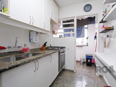 Apartamento à venda com 78m², 2 quartos, 1 vaga no bairro Menino Deus em Porto Alegre - Foto 7