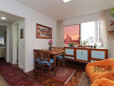 Apartamento à venda com 78m², 2 quartos, 1 vaga no bairro Menino Deus em Porto Alegre - Foto 4