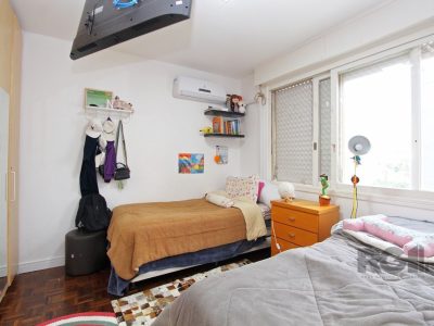 Apartamento à venda com 78m², 2 quartos, 1 vaga no bairro Menino Deus em Porto Alegre - Foto 17