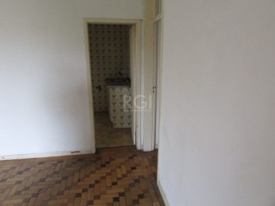 Apartamento à venda com 94m², 3 quartos no bairro Petrópolis em Porto Alegre - Foto 7