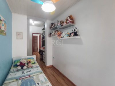 Sobrado à venda com 180m², 3 quartos, 1 suíte, 2 vagas no bairro São Geraldo em Porto Alegre - Foto 24