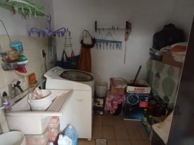 Casa à venda com 272m², 3 quartos, 2 suítes, 10 vagas no bairro Partenon em Porto Alegre - Foto 18