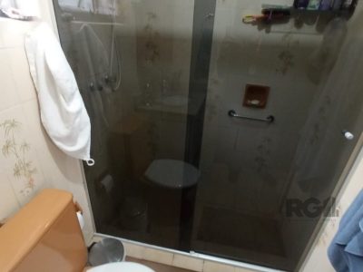 Casa à venda com 272m², 3 quartos, 2 suítes, 10 vagas no bairro Partenon em Porto Alegre - Foto 30