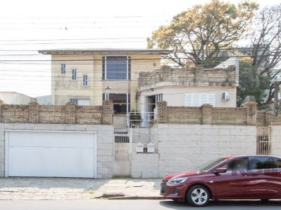 Casa à venda com 288m², 6 quartos, 2 suítes, 2 vagas no bairro Tristeza em Porto Alegre - Foto 2