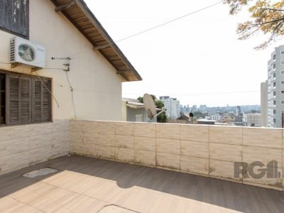 Casa à venda com 288m², 6 quartos, 2 suítes, 2 vagas no bairro Tristeza em Porto Alegre - Foto 58