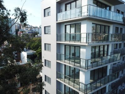 Apartamento à venda com 105m², 2 quartos, 2 suítes, 2 vagas no bairro Mont Serrat em Porto Alegre - Foto 3