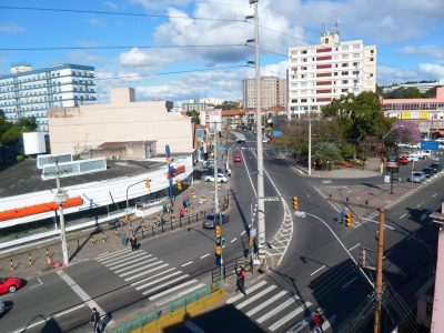 Apartamento à venda com 43m², 3 quartos no bairro Azenha em Porto Alegre - Foto 7