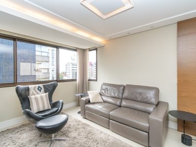 Apartamento à venda com 91m², 2 quartos, 2 suítes, 2 vagas no bairro Petrópolis em Porto Alegre - Foto 4