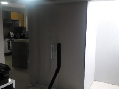 Casa à venda com 180m², 3 quartos, 2 suítes, 4 vagas no bairro Ipanema em Porto Alegre - Foto 14