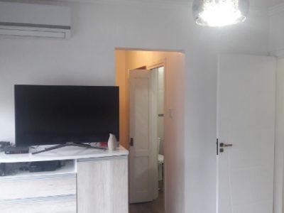 Casa à venda com 180m², 3 quartos, 2 suítes, 4 vagas no bairro Ipanema em Porto Alegre - Foto 16