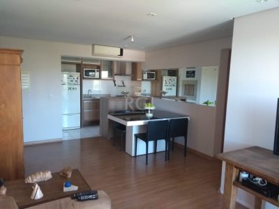 Apartamento à venda com 73m², 3 quartos, 1 suíte, 1 vaga no bairro Partenon em Porto Alegre - Foto 23