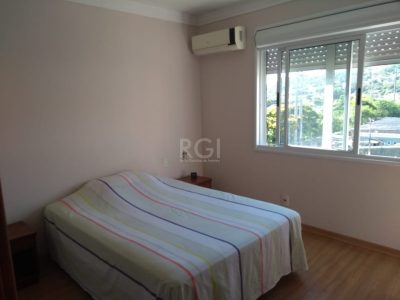 Apartamento à venda com 73m², 3 quartos, 1 suíte, 1 vaga no bairro Partenon em Porto Alegre - Foto 29