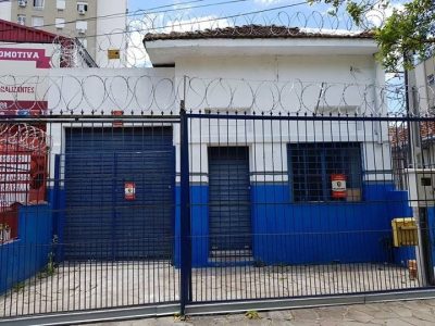 Casa à venda com 181m², 2 quartos, 10 vagas no bairro Partenon em Porto Alegre - Foto 3