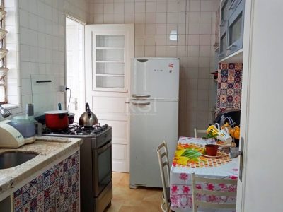 Apartamento à venda com 78m², 3 quartos no bairro São João em Porto Alegre - Foto 9