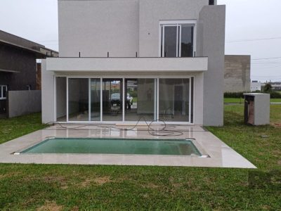 Casa Condominio à venda com 265m², 4 quartos, 4 suítes, 2 vagas no bairro Costa Serena em Capão da Canoa - Foto 7