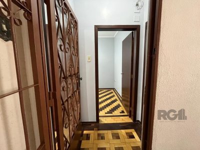 Apartamento à venda com 81m², 3 quartos, 1 vaga no bairro Menino Deus em Porto Alegre - Foto 4