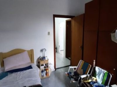 Casa à venda com 135m², 3 quartos, 1 suíte, 5 vagas no bairro Ipanema em Porto Alegre - Foto 13