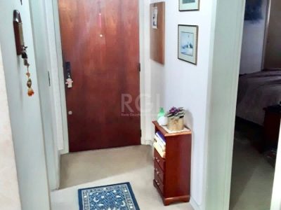 Apartamento à venda com 108m², 3 quartos, 1 suíte, 1 vaga no bairro Floresta em Porto Alegre - Foto 14