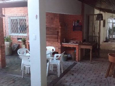 Casa à venda com 400m², 3 quartos, 1 suíte, 2 vagas no bairro Glória em Porto Alegre - Foto 8