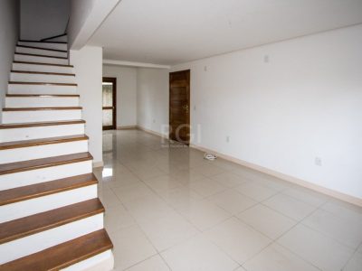 Casa à venda com 79m², 2 quartos, 2 vagas no bairro Ipanema em Porto Alegre - Foto 5