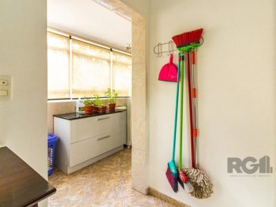 Apartamento à venda com 129m², 3 quartos, 1 suíte, 1 vaga no bairro Jardim Lindóia em Porto Alegre - Foto 17