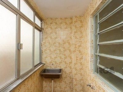 Apartamento à venda com 77m², 2 quartos, 1 vaga no bairro Petrópolis em Porto Alegre - Foto 14