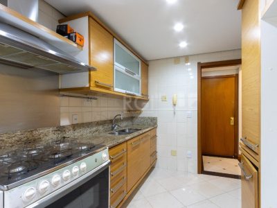 Apartamento à venda com 110m², 3 quartos, 1 suíte, 2 vagas no bairro Menino Deus em Porto Alegre - Foto 12