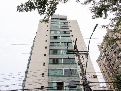 Apartamento à venda com 110m², 3 quartos, 1 suíte, 2 vagas no bairro Menino Deus em Porto Alegre - Foto 2