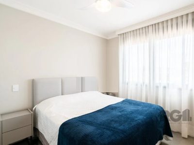 Apartamento à venda com 104m², 3 quartos, 1 suíte, 2 vagas no bairro Petrópolis em Porto Alegre - Foto 17