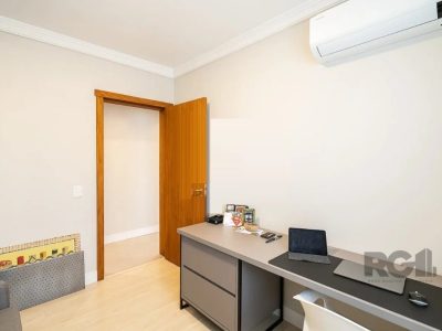 Apartamento à venda com 104m², 3 quartos, 1 suíte, 2 vagas no bairro Petrópolis em Porto Alegre - Foto 12