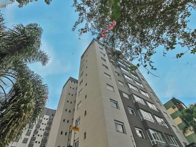 Apartamento à venda com 83m², 2 quartos, 1 suíte, 2 vagas no bairro Petrópolis em Porto Alegre - Foto 2