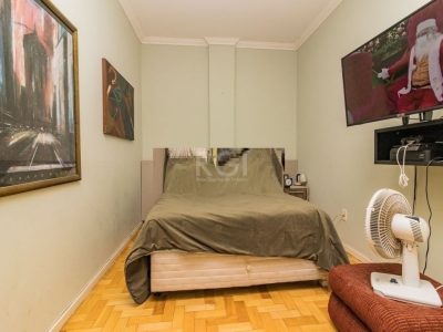 Apartamento à venda com 205m², 3 quartos, 1 suíte no bairro Rio Branco em Porto Alegre - Foto 15