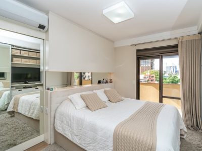 Apartamento à venda com 91m², 2 quartos, 2 suítes, 2 vagas no bairro Petrópolis em Porto Alegre - Foto 16