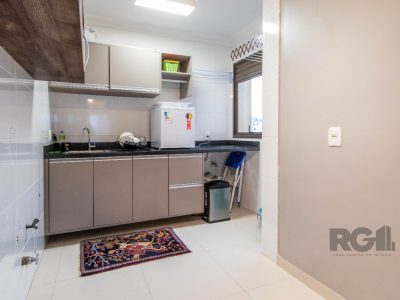 Apartamento à venda com 59m², 2 quartos, 1 vaga no bairro Partenon em Porto Alegre - Foto 3