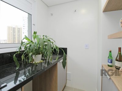 Apartamento à venda com 83m², 3 quartos, 3 suítes, 2 vagas no bairro Jardim Europa em Porto Alegre - Foto 14