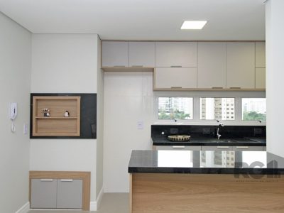 Apartamento à venda com 83m², 3 quartos, 3 suítes, 2 vagas no bairro Jardim Europa em Porto Alegre - Foto 11