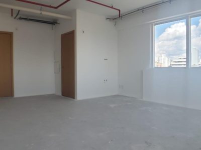 Conjunto/Sala à venda com 38m², 1 vaga no bairro Santana em Porto Alegre - Foto 2