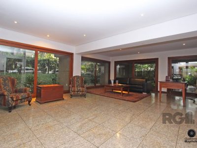 Apartamento à venda com 315m², 3 quartos, 1 suíte, 2 vagas no bairro Petrópolis em Porto Alegre - Foto 37