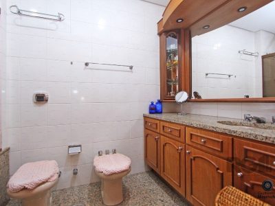 Apartamento à venda com 315m², 3 quartos, 1 suíte, 2 vagas no bairro Petrópolis em Porto Alegre - Foto 28